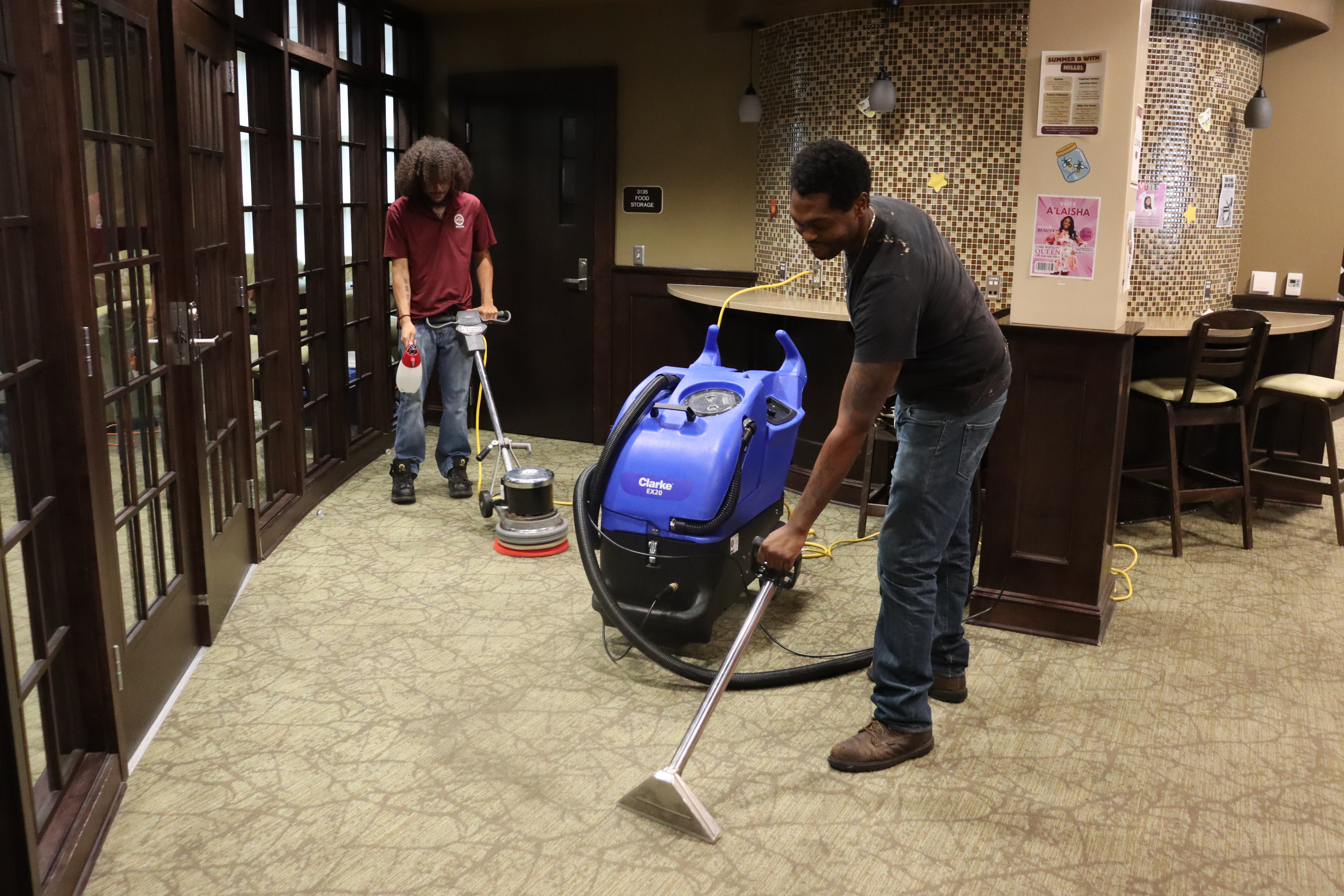 Housing Survey Highlights the Staff Behind FSU’s Residential Experience 